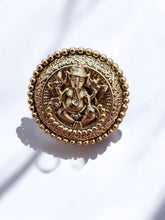 Ethnic ring